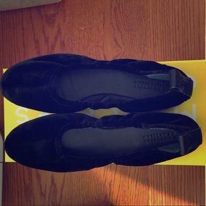 New Mercedes Castillo Velvet Ballet Flats